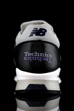 Technics SL-1200 New Balance. 5