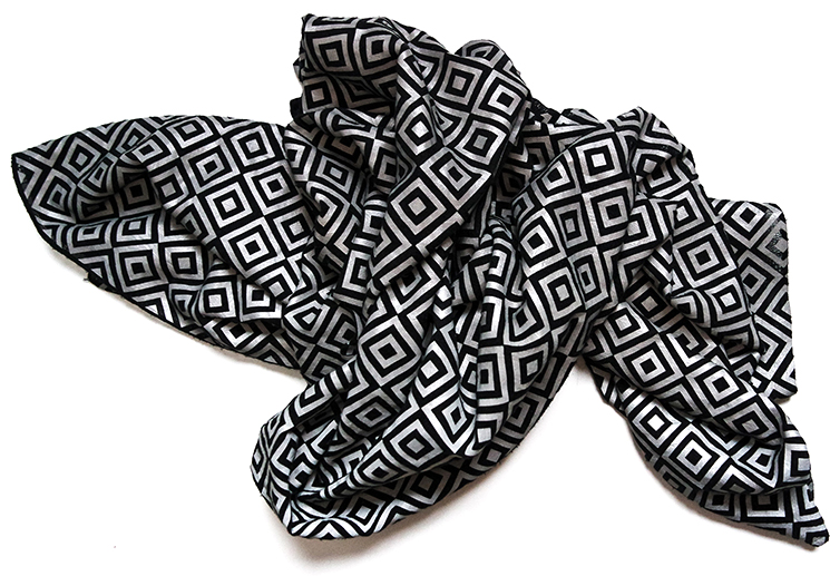Black-ISHU-scarf-3